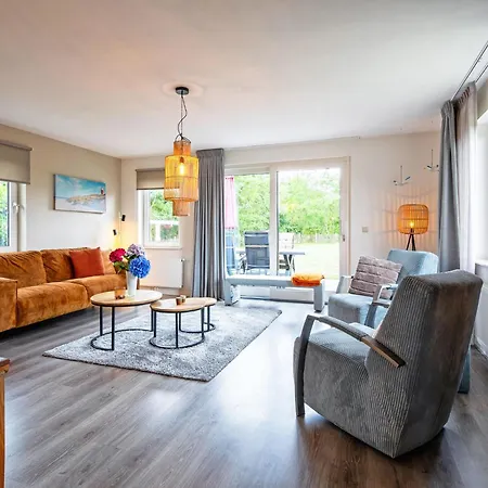 Vakantiehuis Near Dunes With Wellness Garden Den Burg