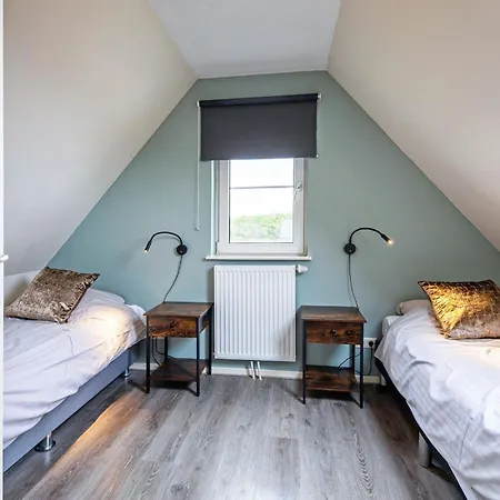 Near Dunes With Wellness Garden Vakantiehuis